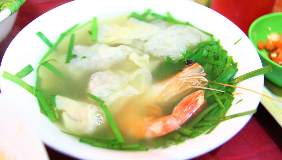 ハノイの名物のフォー｜格安で美味しいベトナム料理があちこちで食べられる【ベトナム旅行】